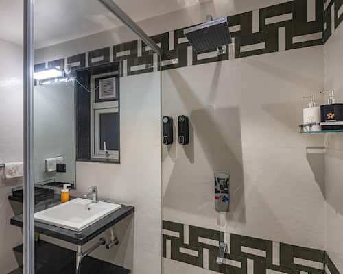 4 BHK PUSHKAR NALAWADE HOME - LONAVALA