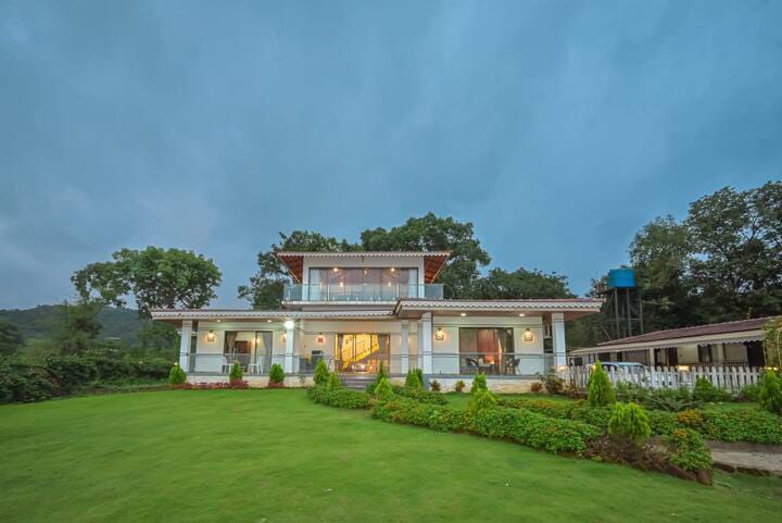 8 BHK SANDHU FARMS - LONAVALA / PAWNA